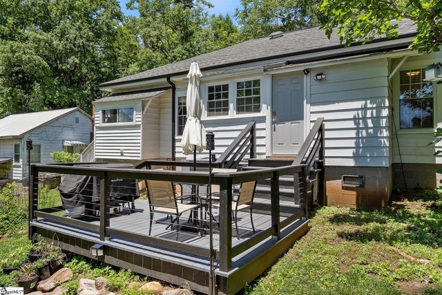 6 Rogers Avenue, Greenville, SC 29617