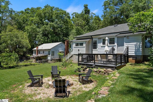 6 Rogers Avenue, Greenville, SC 29617