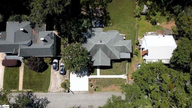 6 Rogers Avenue, Greenville, SC 29617