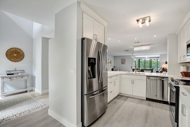 5355 10th Fairway Drive 2, Delray Beach, FL 33484