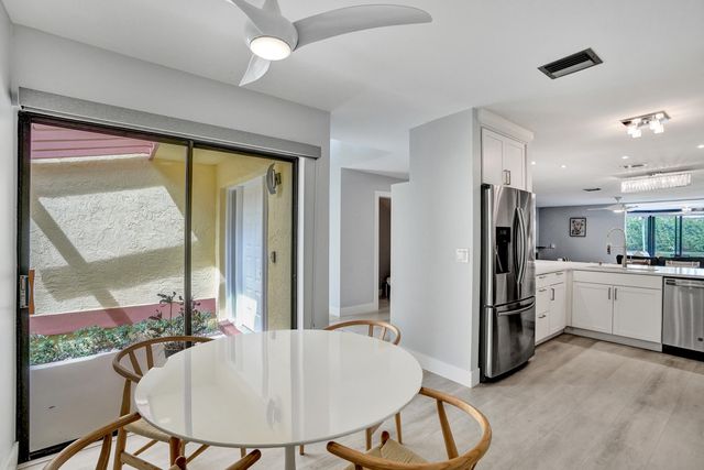 5355 10th Fairway Drive 2, Delray Beach, FL 33484