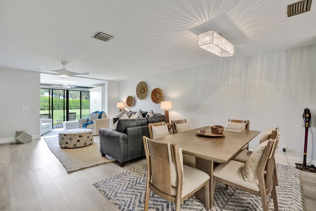5355 10th Fairway Drive 2, Delray Beach, FL 33484