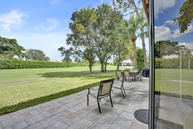 5355 10th Fairway Drive 2, Delray Beach, FL 33484