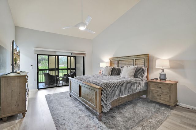 5355 10th Fairway Drive 2, Delray Beach, FL 33484