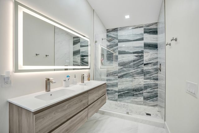 5355 10th Fairway Drive 2, Delray Beach, FL 33484