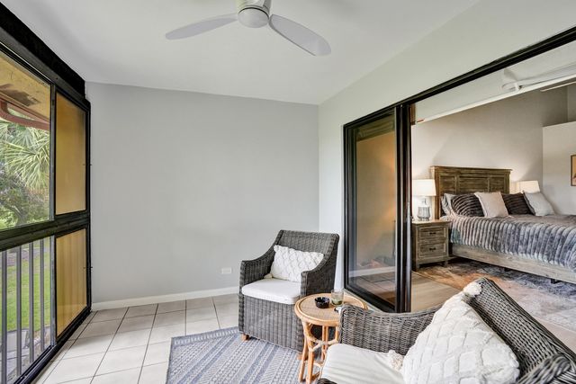 5355 10th Fairway Drive 2, Delray Beach, FL 33484