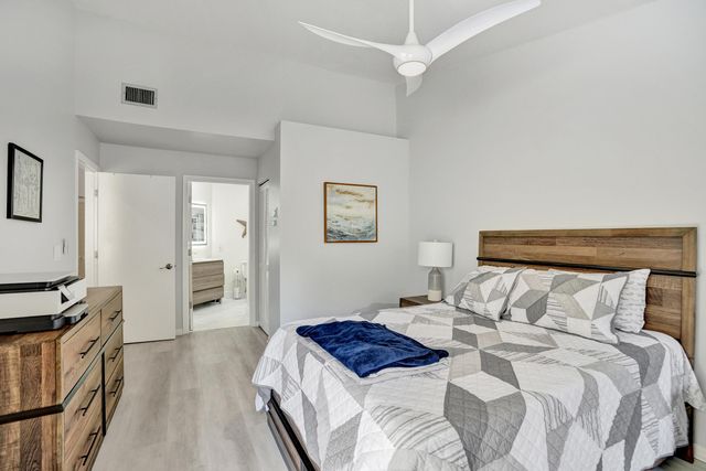 5355 10th Fairway Drive 2, Delray Beach, FL 33484