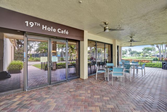 5355 10th Fairway Drive 2, Delray Beach, FL 33484