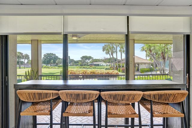 5355 10th Fairway Drive 2, Delray Beach, FL 33484