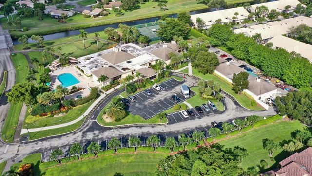 5355 10th Fairway Drive 2, Delray Beach, FL 33484