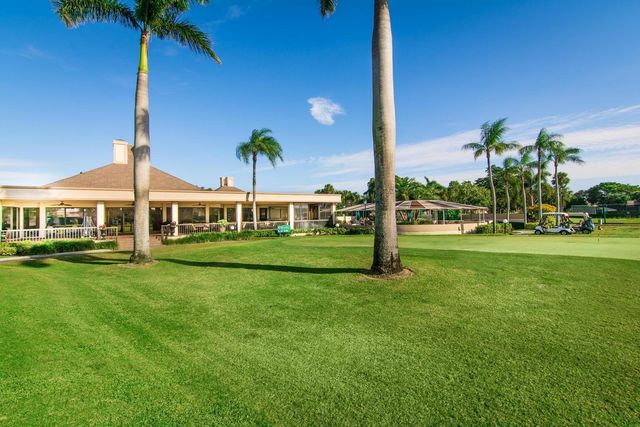 5355 10th Fairway Drive 2, Delray Beach, FL 33484