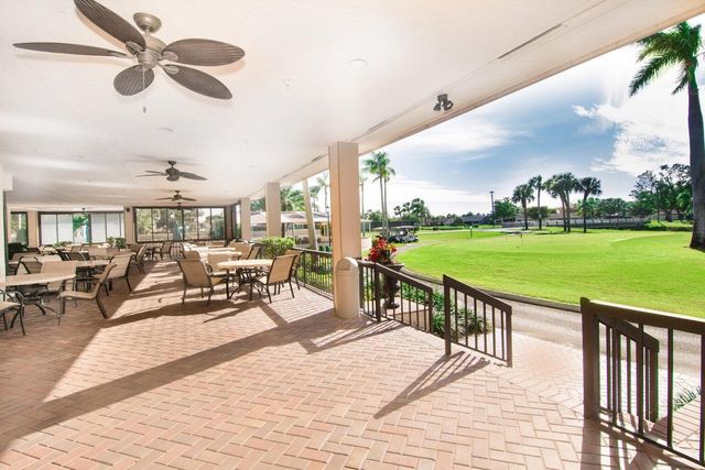 5355 10th Fairway Drive 2, Delray Beach, FL 33484