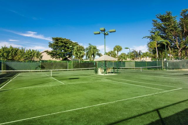 5355 10th Fairway Drive 2, Delray Beach, FL 33484
