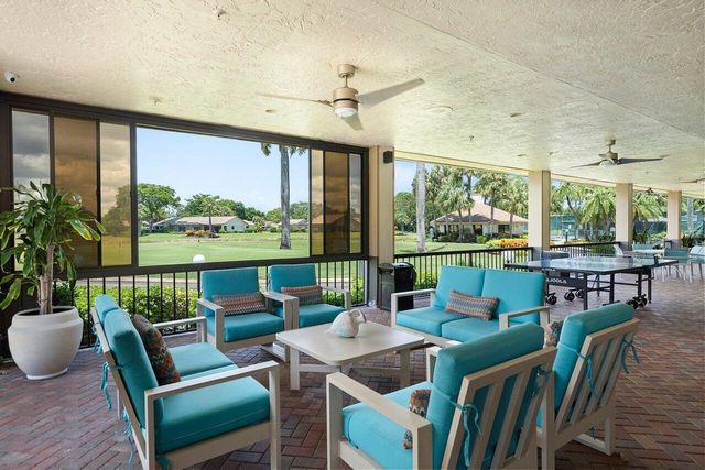 5355 10th Fairway Drive 2, Delray Beach, FL 33484
