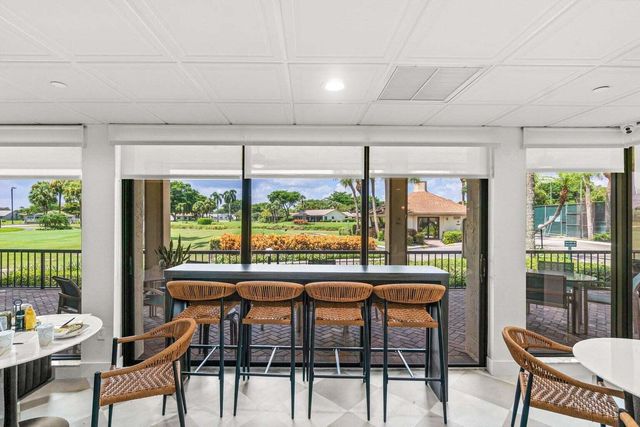 5355 10th Fairway Drive 2, Delray Beach, FL 33484