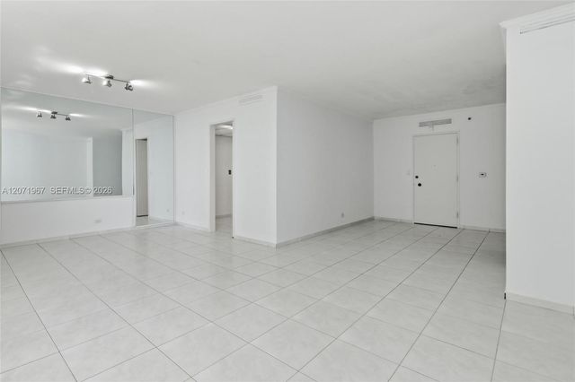 5055 Collins Avenue 11F, Miami Beach, FL 33140
