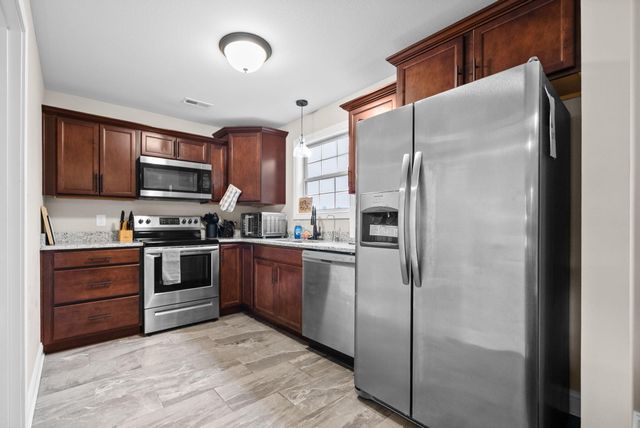 143 Ambridge Street, Oak Grove, KY 42262