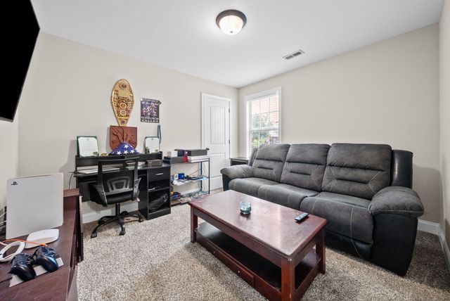 143 Ambridge Street, Oak Grove, KY 42262