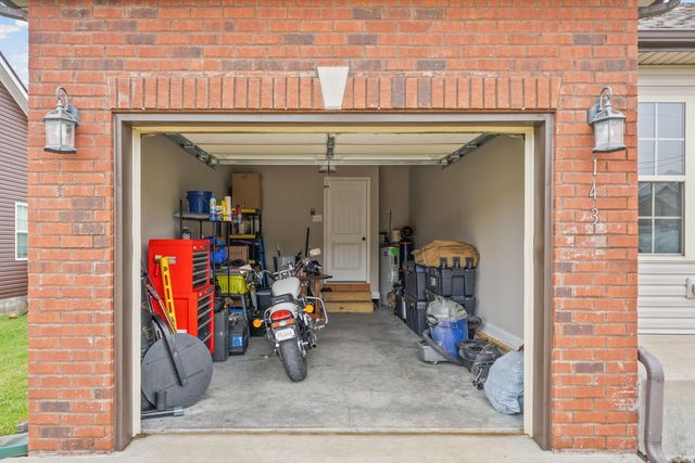 143 Ambridge Street, Oak Grove, KY 42262