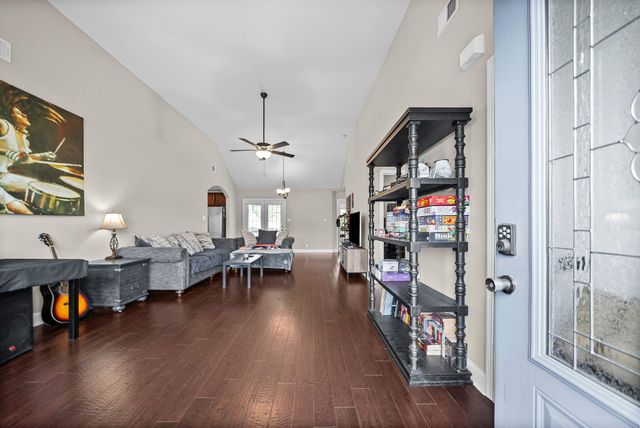 143 Ambridge Street, Oak Grove, KY 42262