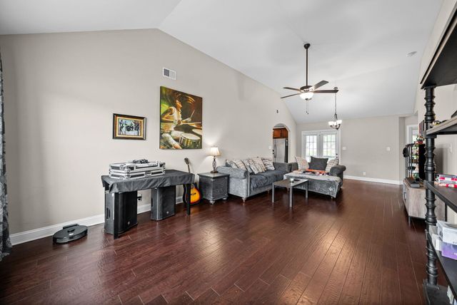 143 Ambridge Street, Oak Grove, KY 42262