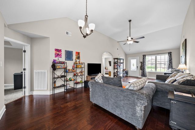 143 Ambridge Street, Oak Grove, KY 42262