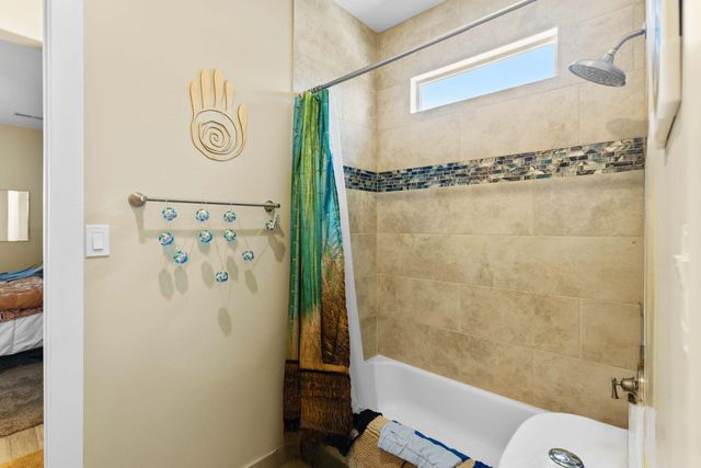 6519 Pato Road NW, Albuquerque, NM 87120