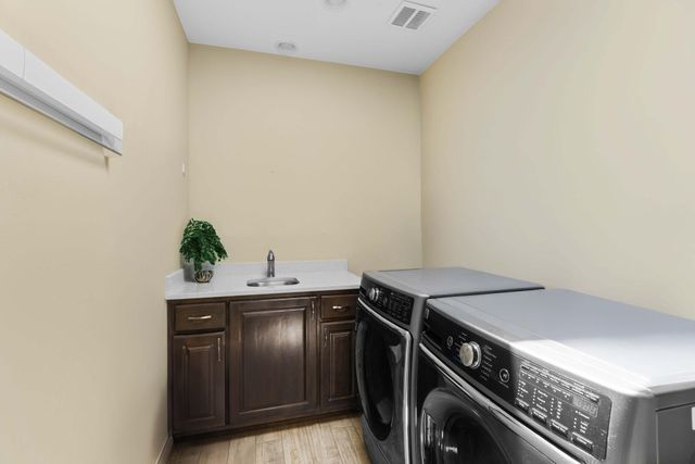 6519 Pato Road NW, Albuquerque, NM 87120