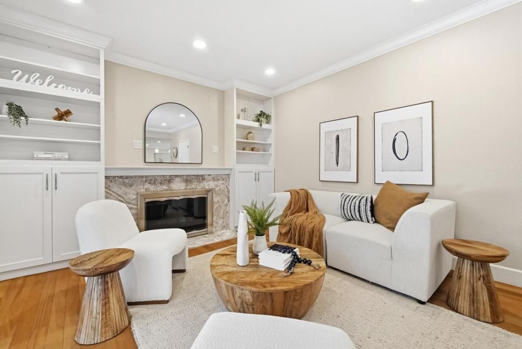 Image 16 of property listing at 1010 Springfield Drive, Campbell, CA 95008