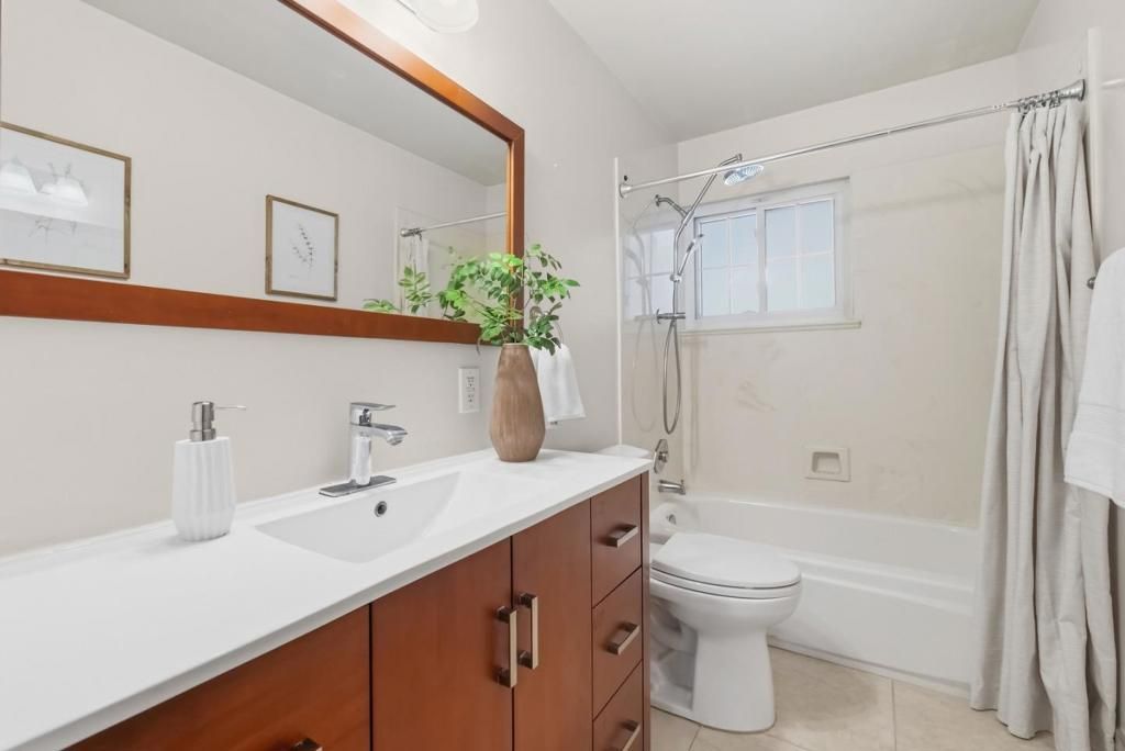 Image 18 of property listing at 1010 Springfield Drive, Campbell, CA 95008