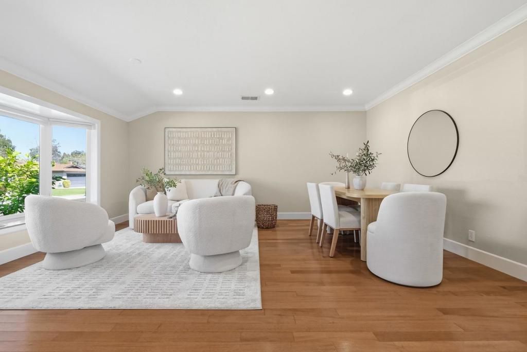 Image 4 of property listing at 1010 Springfield Drive, Campbell, CA 95008