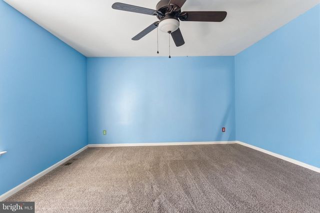 78 STONEHAM DR, Delran Twp, NJ 08075