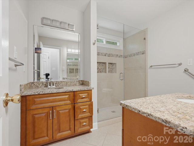 401 Brenwyck Court, Matthews, NC 28105