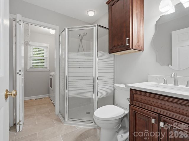 401 Brenwyck Court, Matthews, NC 28105