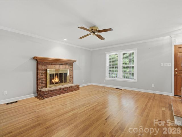 401 Brenwyck Court, Matthews, NC 28105