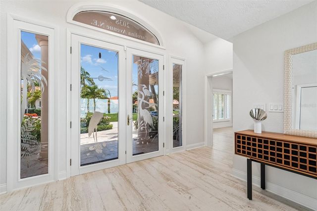 2038 CAROLINA AVENUE NE, St Petersburg, FL 33703