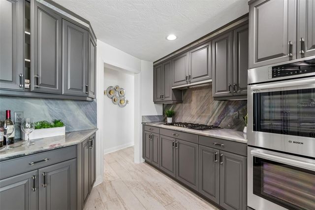 2038 CAROLINA AVENUE NE, St Petersburg, FL 33703