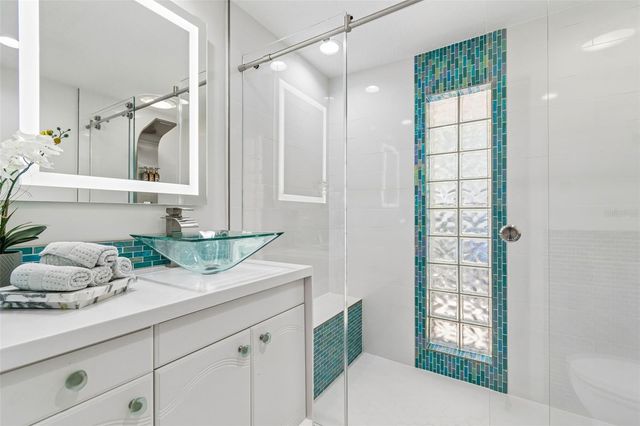 2038 CAROLINA AVENUE NE, St Petersburg, FL 33703
