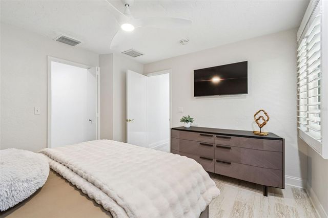 2038 CAROLINA AVENUE NE, St Petersburg, FL 33703