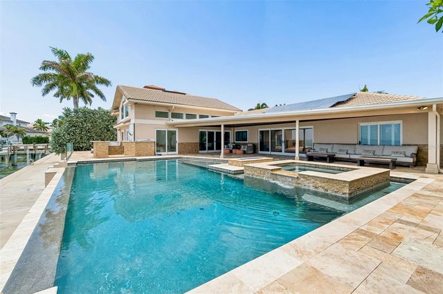 2038 CAROLINA AVENUE NE, St Petersburg, FL 33703