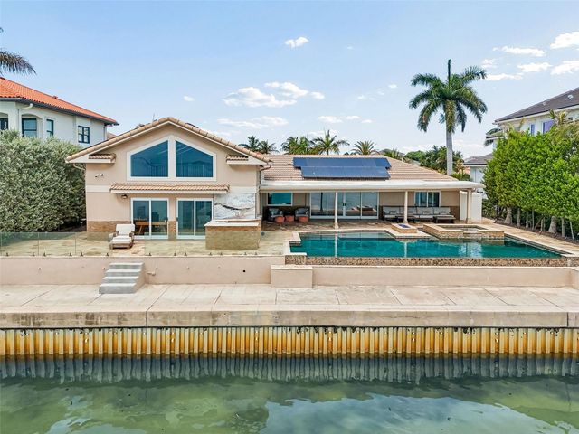 2038 CAROLINA AVENUE NE, St Petersburg, FL 33703