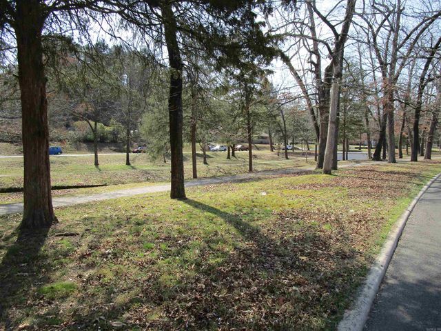 630 Whittington Avenue, Hot Springs National Park, AR 71901