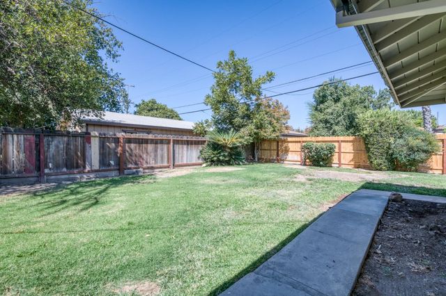1506 W University Avenue, Fresno, CA 93705