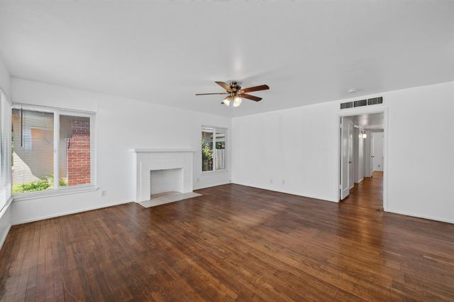 1506 W University Avenue, Fresno, CA 93705