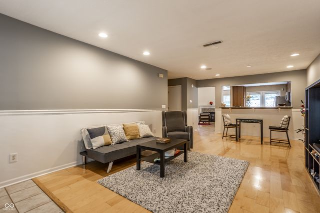 9572 Chalmers Street, Fishers, IN 46038