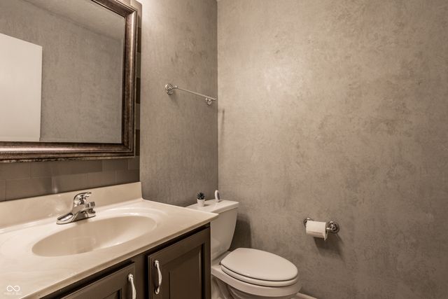9572 Chalmers Street, Fishers, IN 46038