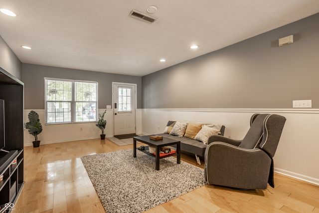 9572 Chalmers Street, Fishers, IN 46038
