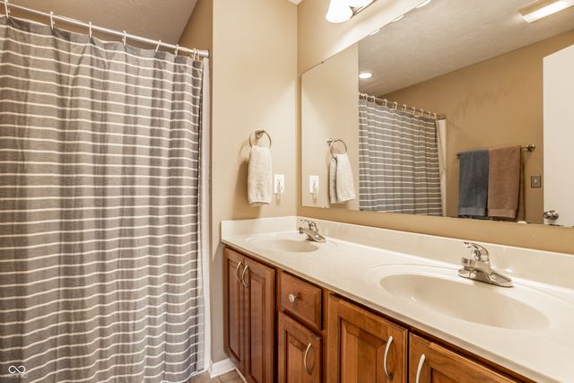 9572 Chalmers Street, Fishers, IN 46038