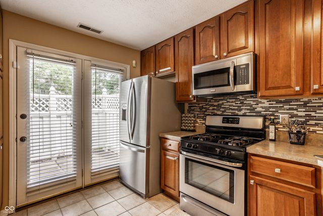 9572 Chalmers Street, Fishers, IN 46038