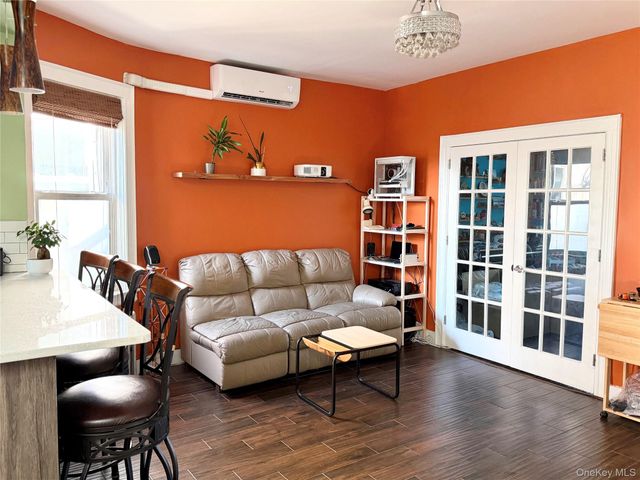 51-56 48th Street 2nd Flr, Woodside, NY 11377